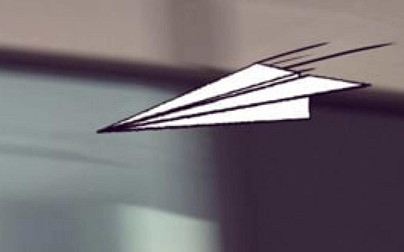 هو مطلوبه، فحاول هتك حجابه، وشق شغافه، فبكد.